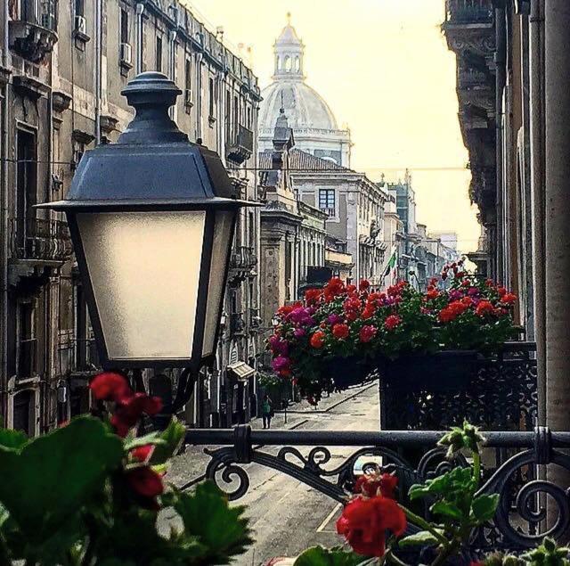 Chebedda B&B Catania Bagian luar foto